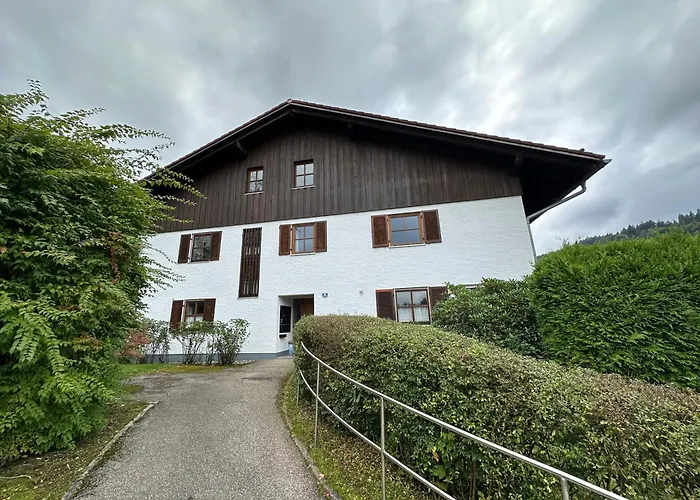 Flow Living I Zentrale Mit Schönem Bergblick